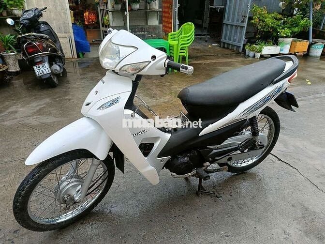 Wave 50cc  ko cần bằng lái