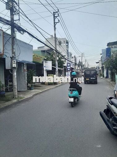 Chủ dễ tính cần bán nhà đúc lửng.đang có thu nhập ổn đinh.
