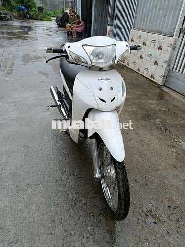Wave 50cc  ko cần bằng lái