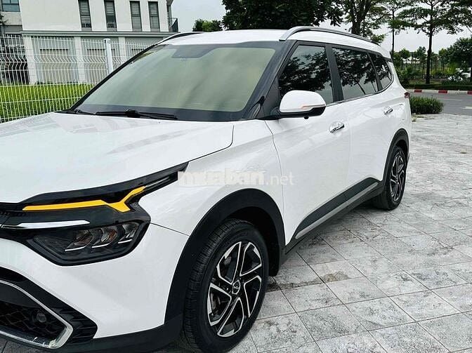 Kia Carens 2022 1.5G Luxury - 50000 km