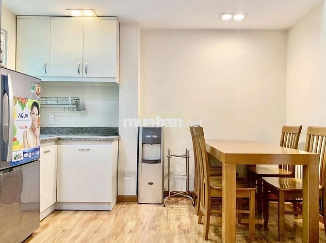 Cho thuê căn hộ  cửa sổ thoáng,gần ngã 6 phù đổng q1 Nguyễn Trãi