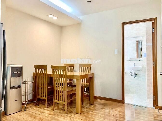 Cho thuê căn hộ  cửa sổ thoáng,gần ngã 6 phù đổng q1 Nguyễn Trãi