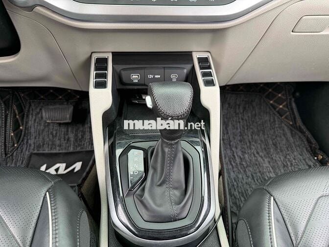 Kia Carens 2022 1.5G Luxury - 58000 km