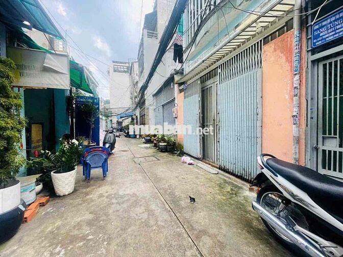 Hẻm Xe Hơi Đường Trịnh Đình Trọng , DT: 4,3 x12,5m giá 6,2 tỷ