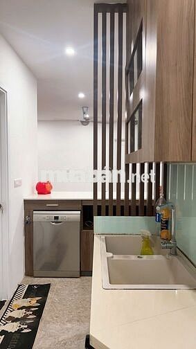 CT8 E2 tầng 23 104m2 3full 11tỷ (chưa bao gồm thuế phí )