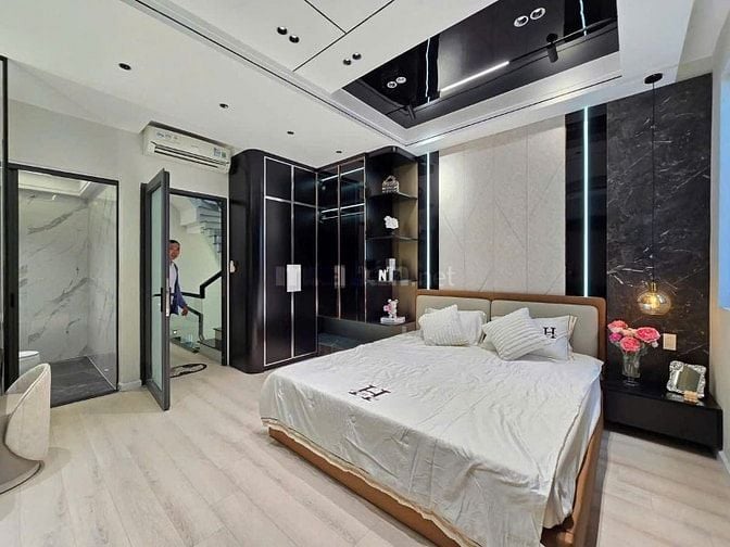 TÀI SÃN GIỮ TIỀN NHÀ TRẦN HỮU TRANG - PHÚ NHUẬN CHỈ 5 TỶ 350 SHR