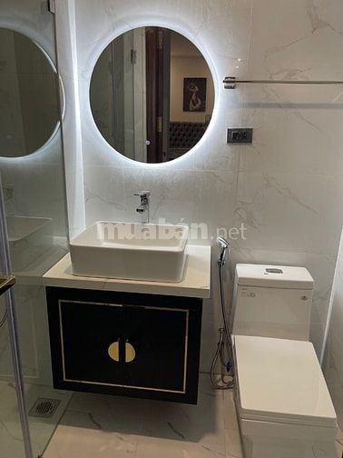 Chính chủ cho thuê căn hộ tiện nghi ở số 16 ngõ 176 Đội Cấn 