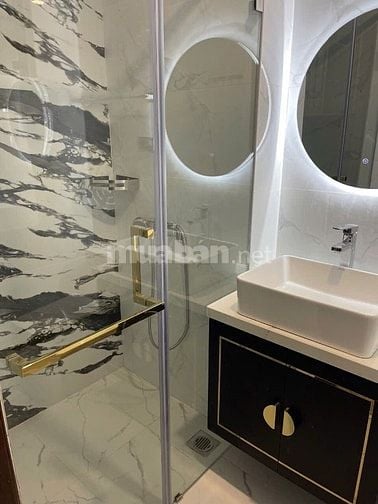 Chính chủ cho thuê căn hộ tiện nghi ở số 16 ngõ 176 Đội Cấn 