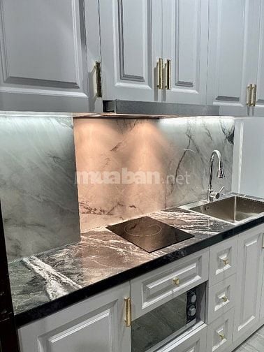 Chính chủ cho thuê căn hộ tiện nghi ở số 16 ngõ 176 Đội Cấn 