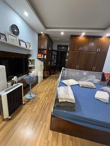 Chính chủ cho thuê nhà 7 Tầng,Thang Máy tại: Dương Khuê,Mai Dịch,CG