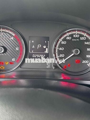 Mitsubishi Triton 2023 4x2 AT - 290000 km