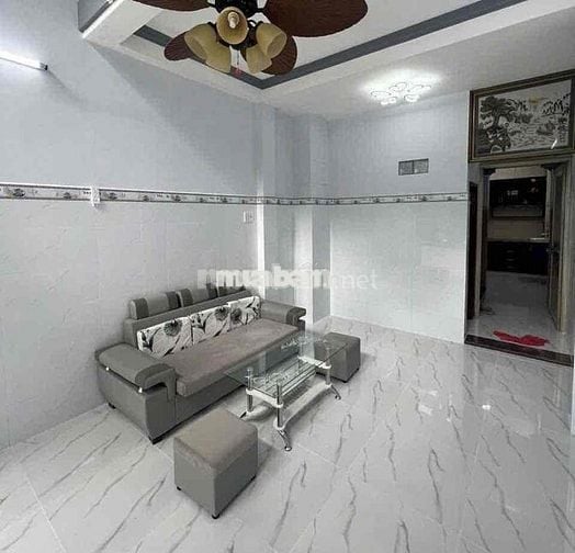 Nhà Mới Hẻm Xe Tải Tránh Nhau Đường Lạc Long Quân , dt:4x12m , 3lầu 7P