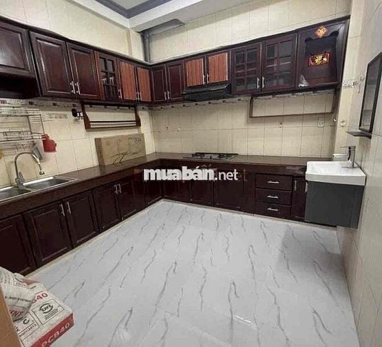 Nhà Mới Hẻm Xe Tải Tránh Nhau Đường Lạc Long Quân , dt:4x12m , 3lầu 7P