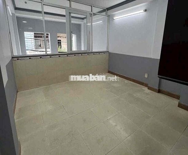 Nhà Mới Hẻm Xe Tải Tránh Nhau Đường Lạc Long Quân , dt:4x12m , 3lầu 7P