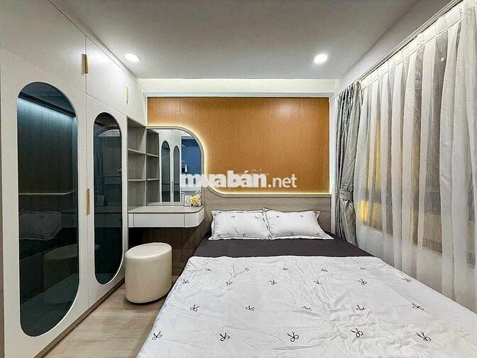 NHÀ MỚI Quận 3 Full nội thất - Nhiêu Lộc - Chợ Hòa Hưng