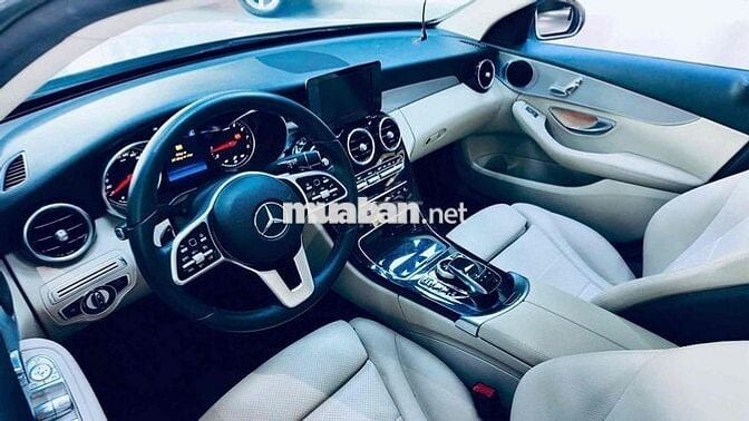 Mercedes Benz C Class 2020 C180