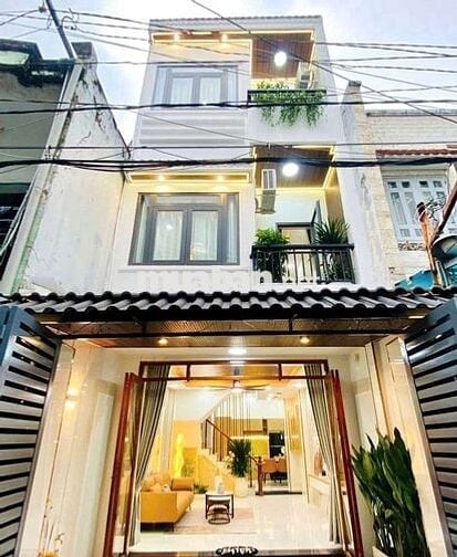 GẤP BÁN -NHÀ 3 TẦNG - 5X30 -150M2- CHỈ 6,5 TỶ-NGAY VINVOM DĨ AN -