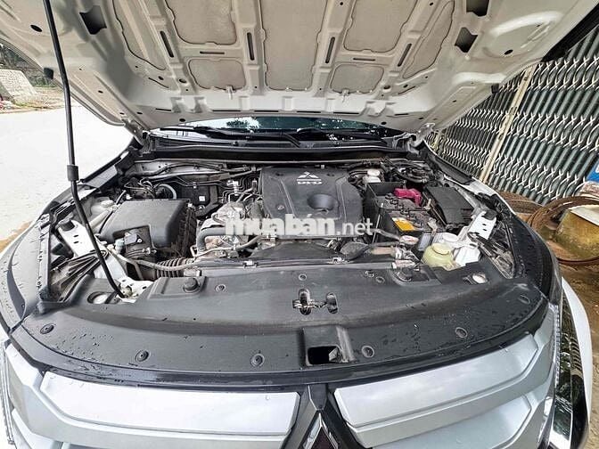 Mitsubishi Triton 2023 4x2 AT - 290000 km