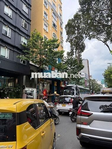 Cho Thuê Nhà Đường Nguyễn Thái Bình, Quận 1 (10PN, Thang Máy, PCCC đủ)