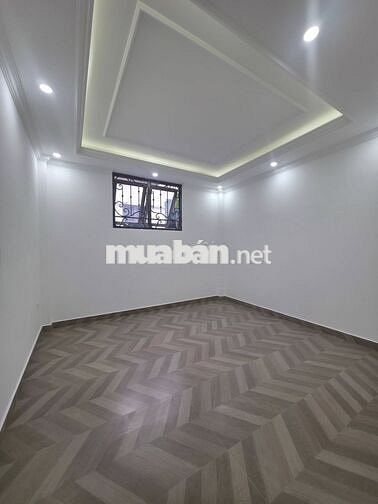 BÁN NHÀ-PHÙNG CHÍ KIÊN- PHÂN LÔ OTO TRÁNH -GIÁ ĐẸP BẤT NGỜ