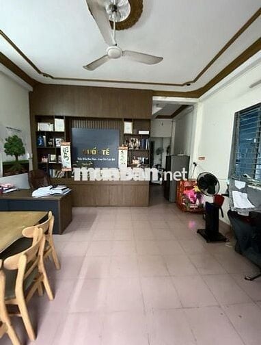 NGAY VINCOM NGUYỄN XÍ BÌNH THẠNH-LÔ GÓC ĐẸP - 3 TẦNG BTCT - 93 m² - 9T