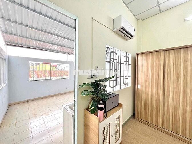 1 PHÒNG NGỦ TÁCH BẾP MỚI NGAY CÔNG VIÊN PHẦN MỀM QUANG TRUNG
