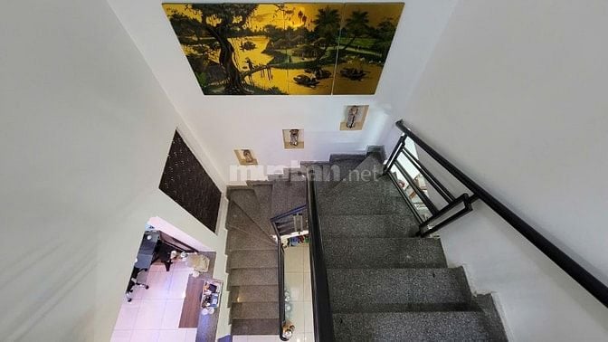 NHÀ HẺM 8M BTĐ-TÊN LỬA NỐI DÀI, 6x15mX2TẦNG 4PN 3WC XE HƠI NGỦ TRONG 