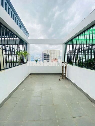 Kẹt vốn kinh doanh bán nhà mặt tiền đường nội bộ