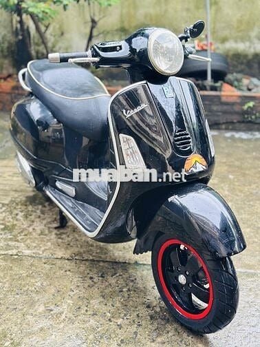 VESPA GTS 125CC 4VAL NHẬP ITALY BSTP FULL CHỨC NĂN