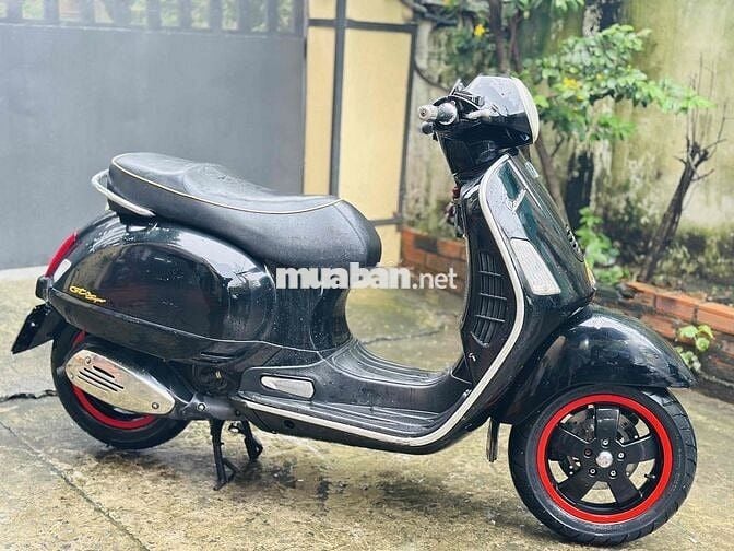 VESPA GTS 125CC 4VAL NHẬP ITALY BSTP FULL CHỨC NĂN