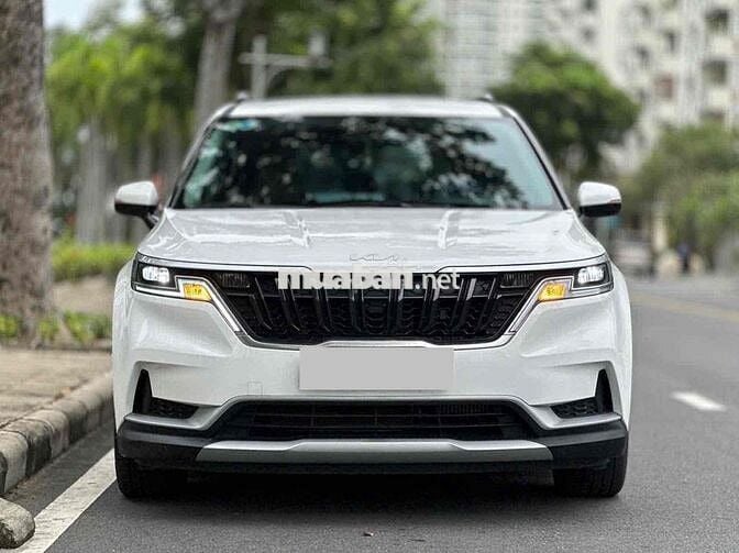 Kia Carnival 2022 2.2D Luxury 8chỗ mới chạy 11.000