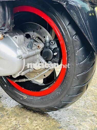 VESPA GTS 125CC 4VAL NHẬP ITALY BSTP FULL CHỨC NĂN