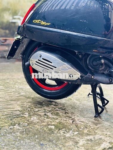 VESPA GTS 125CC 4VAL NHẬP ITALY BSTP FULL CHỨC NĂN