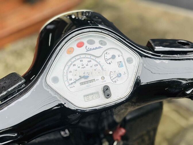 VESPA GTS 125CC 4VAL NHẬP ITALY BSTP FULL CHỨC NĂN