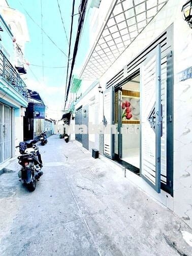 NHÀ ĐẸP - CÁCH MẶT TIỀN HTP 30M - KẾ PHÚ MỸ HƯNG - QUẬN7 CHỈ 2TY78