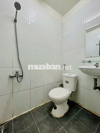 PHÒNG MỚI CÓ GÁC 5 PHÚT ĐI ĐH VĂN LANG - HV CÁN BỘ