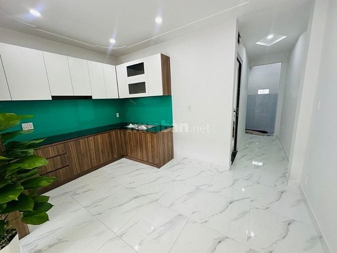 Gấp bán nhà gần Lã Xuân Oai, (160) hẻm oto, 55m2, giá chỉ 5 tỷ hơn