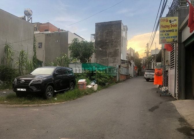 Gấp bán nhà gần Lã Xuân Oai, (160) hẻm oto, 55m2, giá chỉ 5 tỷ hơn