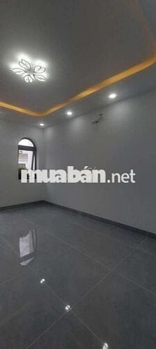 Bán nhà mới sạch đẹp có sổ hồng riêng
