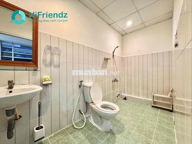 Cho thuê Căn Hộ Full nội thất - Mặt tiền đường lớn - Thang máy