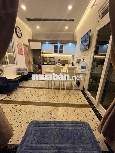 Gia Đình bán gấp nhà mới TT Đà Lạt