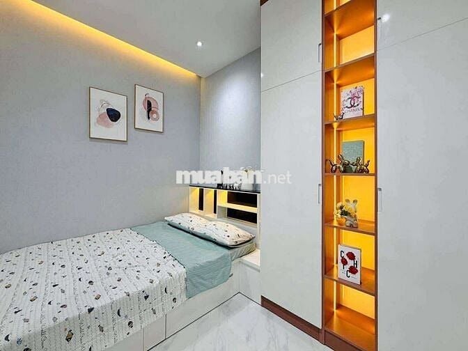 NHÀ ĐẸP GIÁ 5.1TỶ/ 4,9M x 11M- ĐƯỜNG UNG VĂN KHIÊM, BÌNH THẠNH.