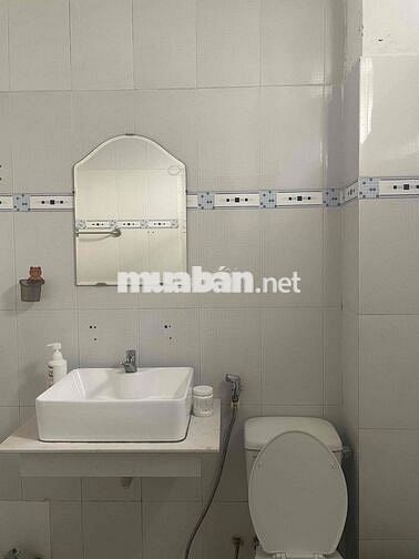 NHÀ CHO THUÊ ĐẦY ĐỦ NỘI THẤT 25m2 - TRUNG TÂM QUẬN 7 - VÀO Ở NGAY