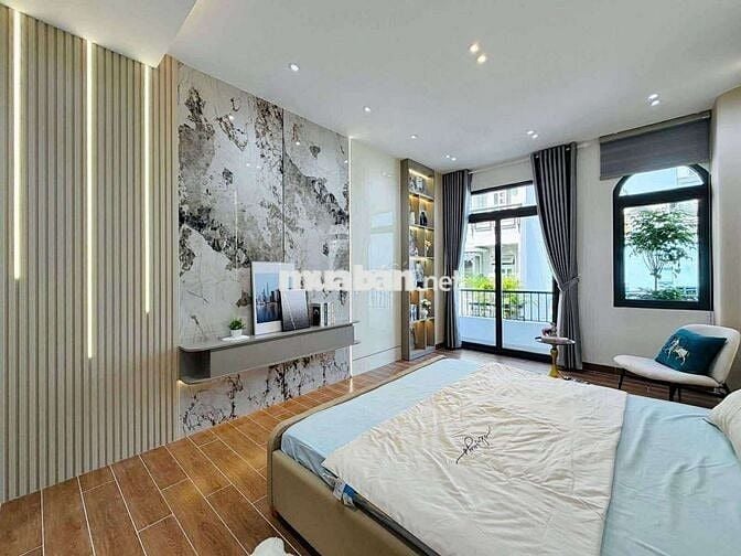 NHÀ ĐẸP GIÁ 5.1TỶ/ 4,9M x 11M- ĐƯỜNG UNG VĂN KHIÊM, BÌNH THẠNH.