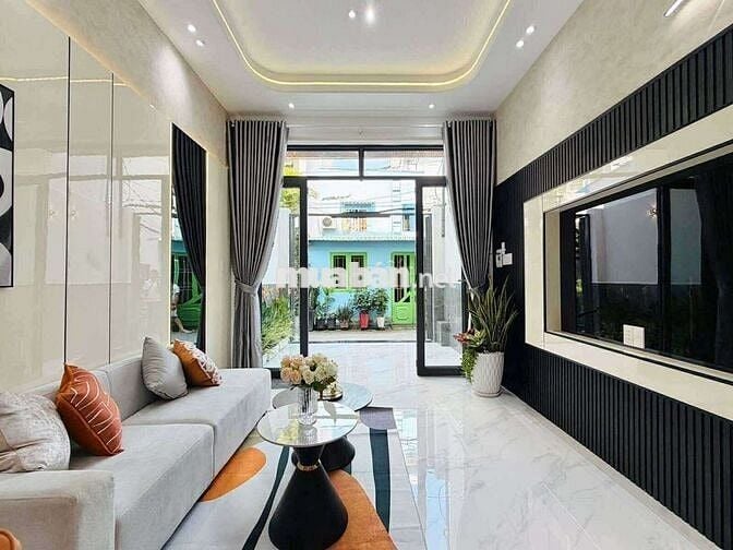 NHÀ ĐẸP GIÁ 5.1TỶ/ 4,9M x 11M- ĐƯỜNG UNG VĂN KHIÊM, BÌNH THẠNH.