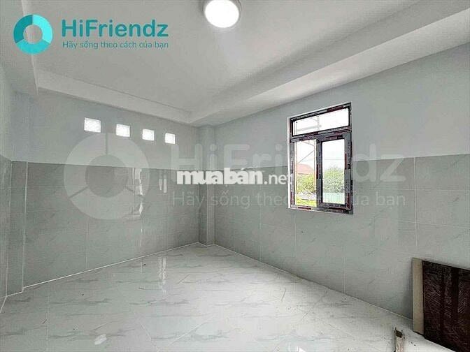Khai Trương Phòng Mới Cửa Sổ Trời Ban Công Có Máy Lạnh Gần Trung Tâm