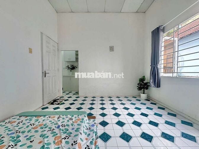 Phòng trọ studio giá rẻ diện tích hơn 25m2 ngay trung tâm Quận 7