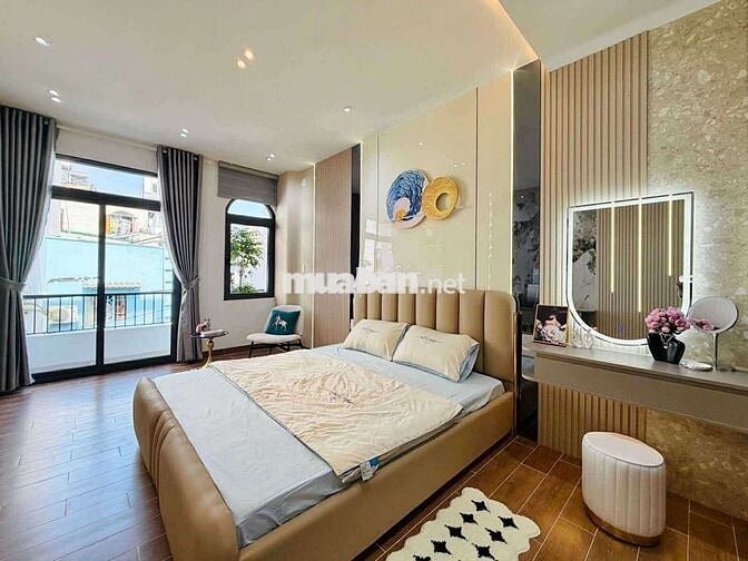 NHÀ ĐẸP GIÁ 5.1TỶ/ 4,9M x 11M- ĐƯỜNG UNG VĂN KHIÊM, BÌNH THẠNH.