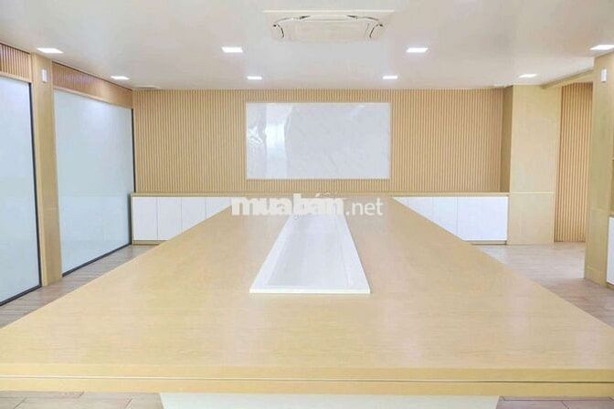 Nguyên căn 4 tầng 10×20 cho thuê 50tr khu tên lửa
