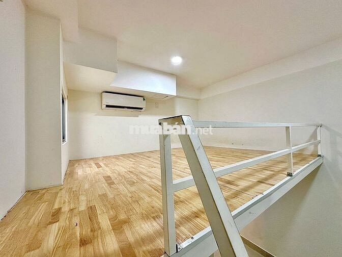 NHÀ MỚI ĐẦY ĐỦ TIỆN NGHI BẢO VỆ 24/24 Ô TÔ TẬN NHÀ NGAY ĐH VĂN HIẾN